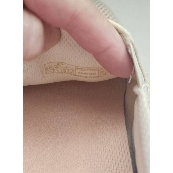 ladies Zeta slip on shoe Nwb - Picture 9 of 10